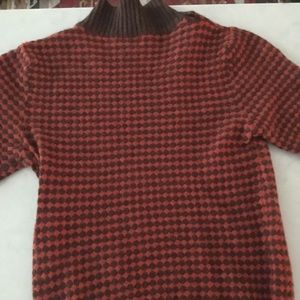 Brown check shirt sleeve turtleneck sweater